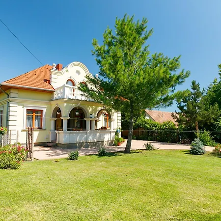 Holiday Elisabeta בית נופש בלטונוסוד
